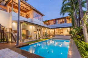 Villa Kampung 7BR Villa Private Pool Yoga Gym 10min Canggu Surfing Beach
